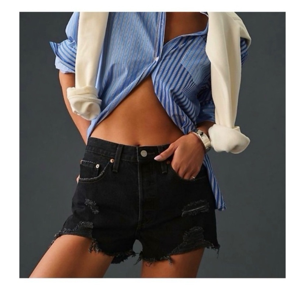 LEVI’S 501 Black Ripped Jean Shorts - Picture 5 of 12